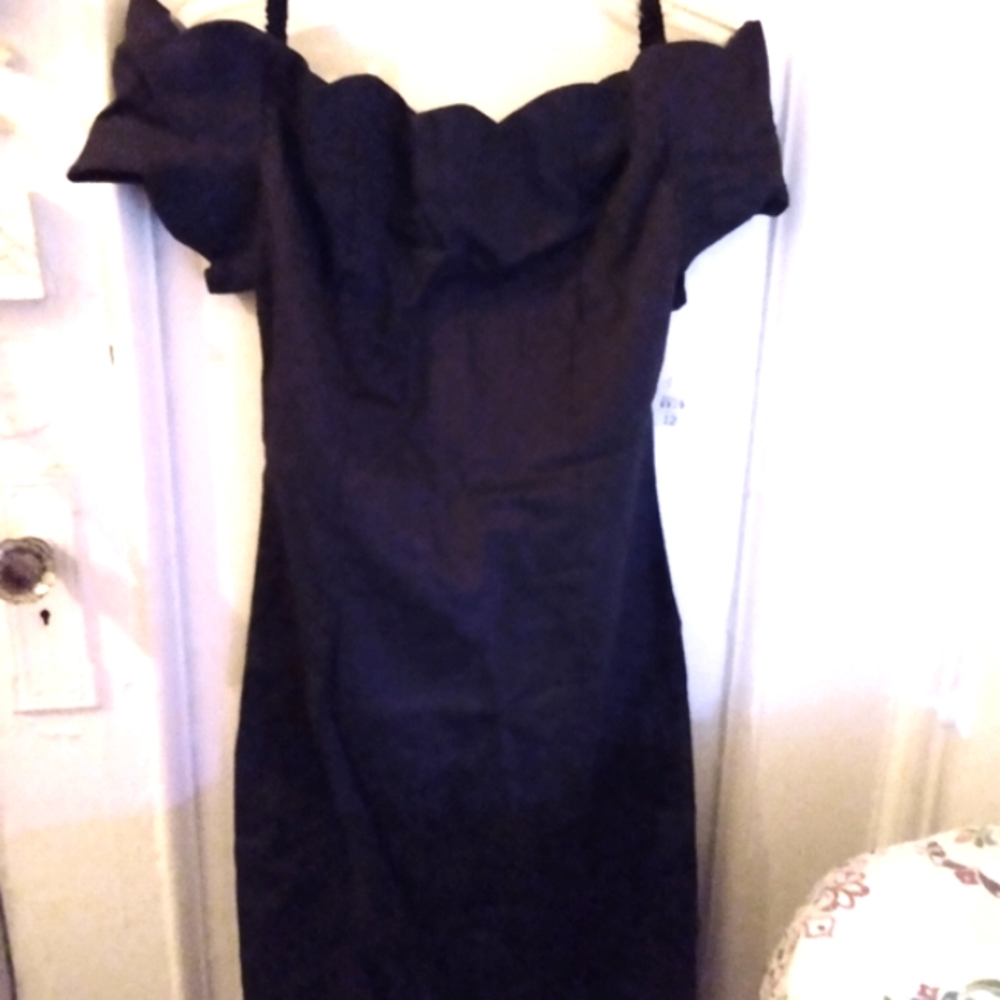 NWT Victoria Secret Moda Int'l black off the shoulder dress - Picture 2 of 5